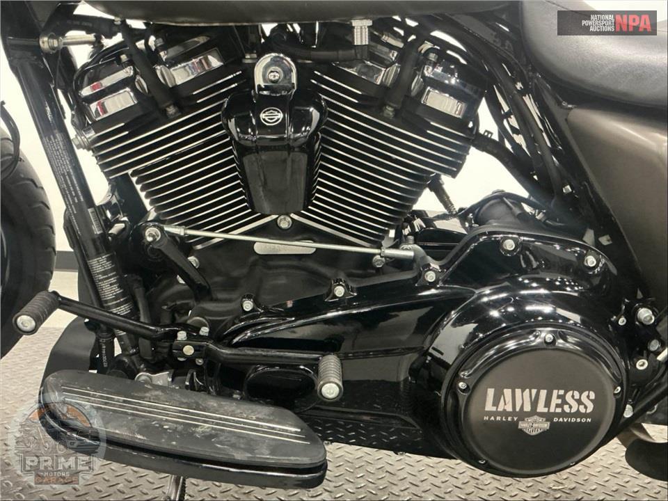 2019 Harley-Davidson FLHXS STREET GLIDE SPECIAL — фото 7
