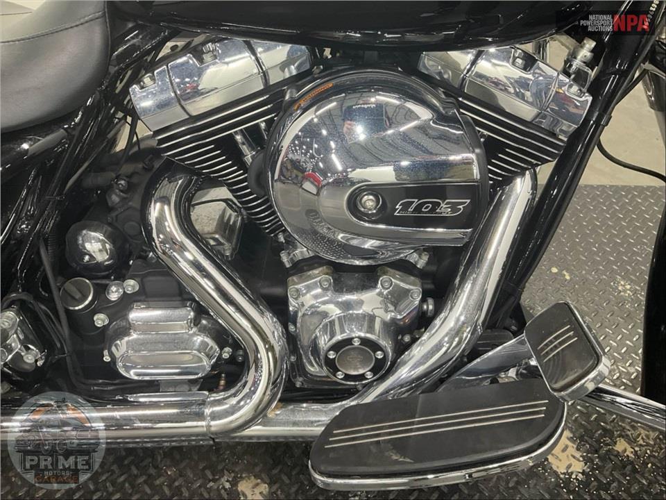 2016 Harley-Davidson FLHX STREET GLIDE — фото 6