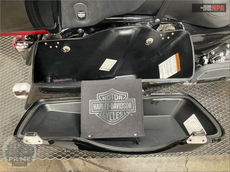 2013 Harley-Davidson FLTRU ROAD GLIDE ULTRA — фото 21