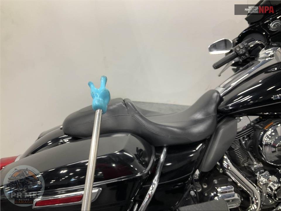 2016 Harley-Davidson FLHTK ELECTRA GLIDE ULTRA LIMITED — фото 26