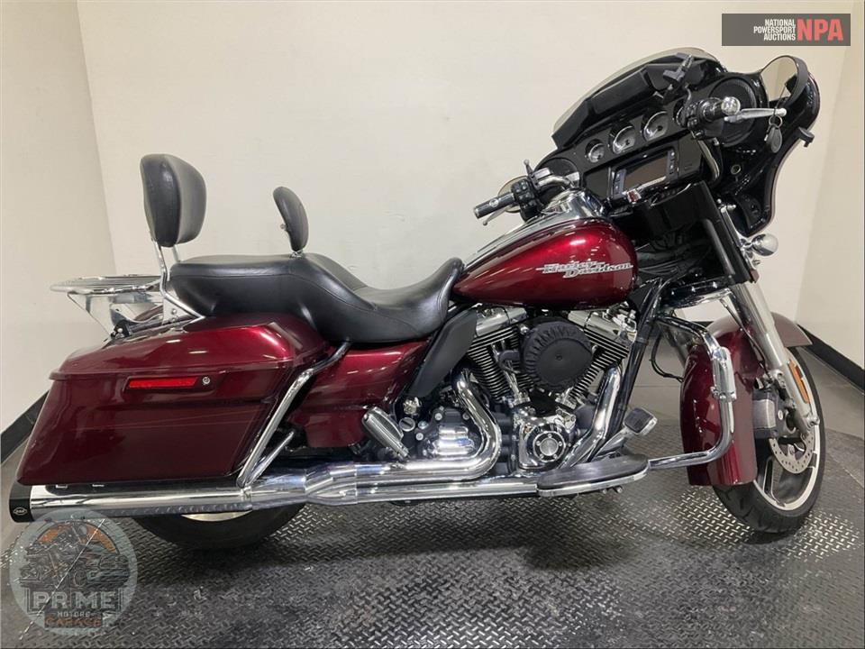 2014 Harley-Davidson FLHXS STREET GLIDE — фото 1