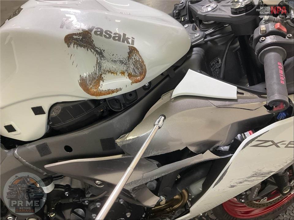 2025 Kawasaki ZX636KSFAL NINJA ZX-6R — фото 32