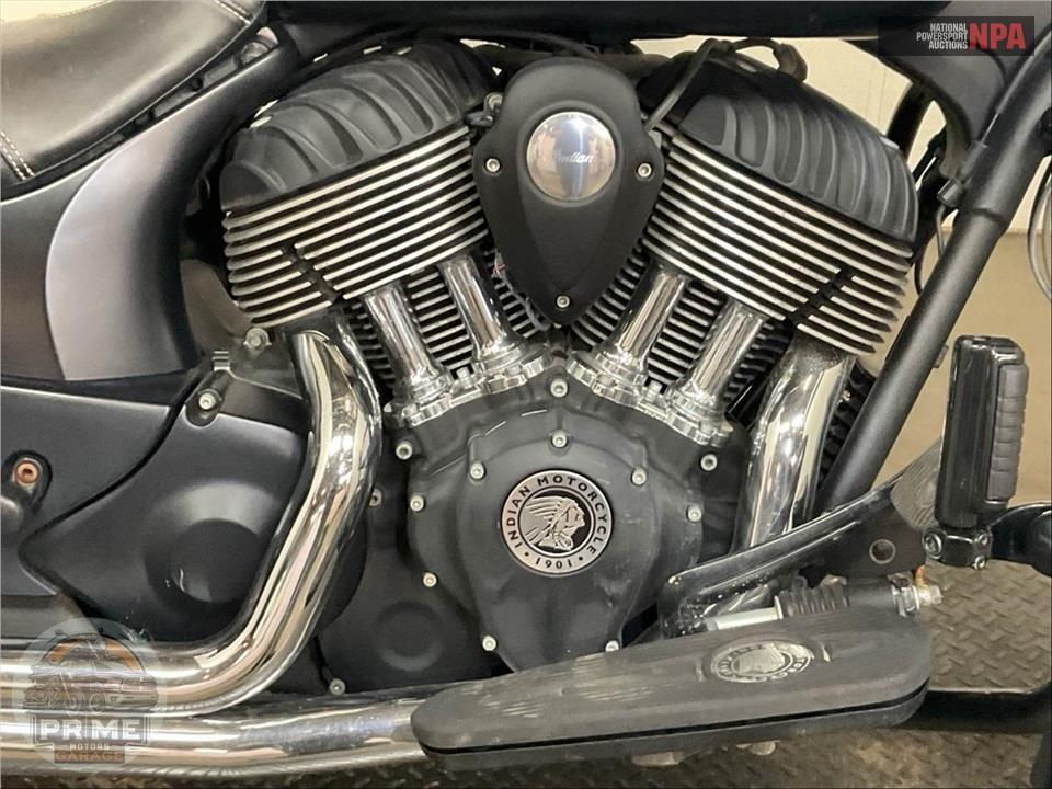 2016 Indian Motorcycle CHIEF DARK HORSE — фото 6