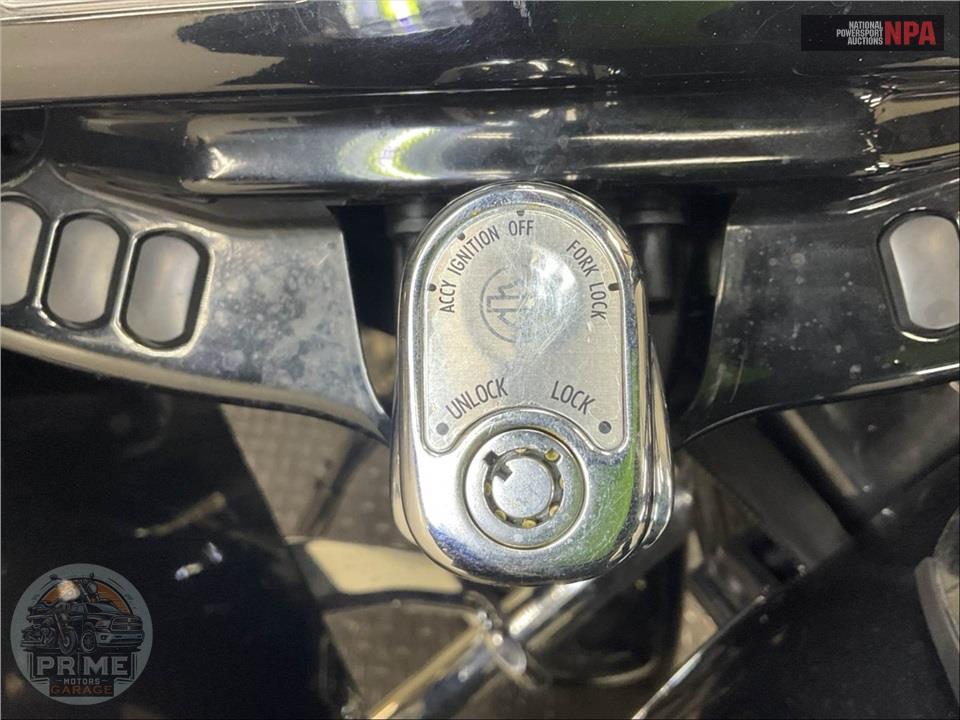 2015 Harley-Davidson FLTRXS ROAD GLIDE SPECIAL — фото 27