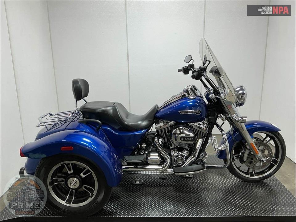 2015 Harley-Davidson FLRT FREE WHEELER — фото 1