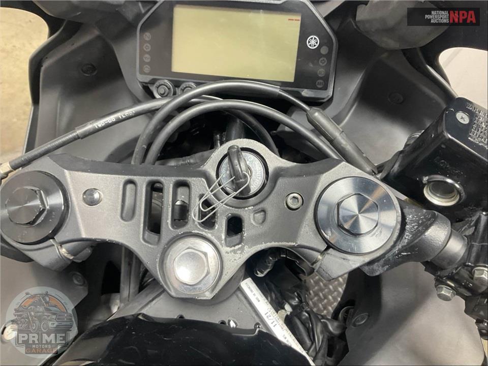 2022 Yamaha YZF-R3 — фото 27