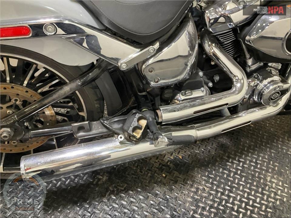 2025 Harley-Davidson FXBR BREAKOUT — фото 13