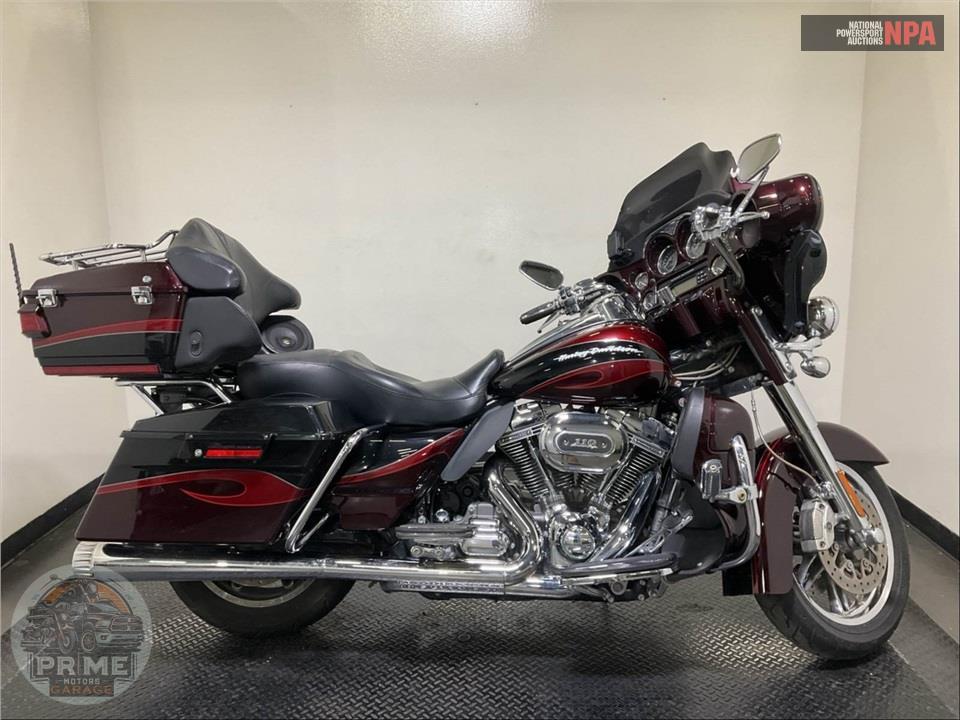 2013 Harley-Davidson FLHTCUSE8 SCREAMIN EAGLE — фото 1