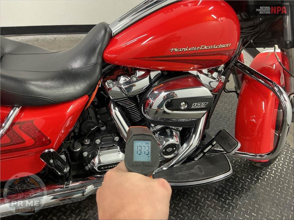 2017 Harley-Davidson FLHXS STREET GLIDE SPECIAL — фото 8