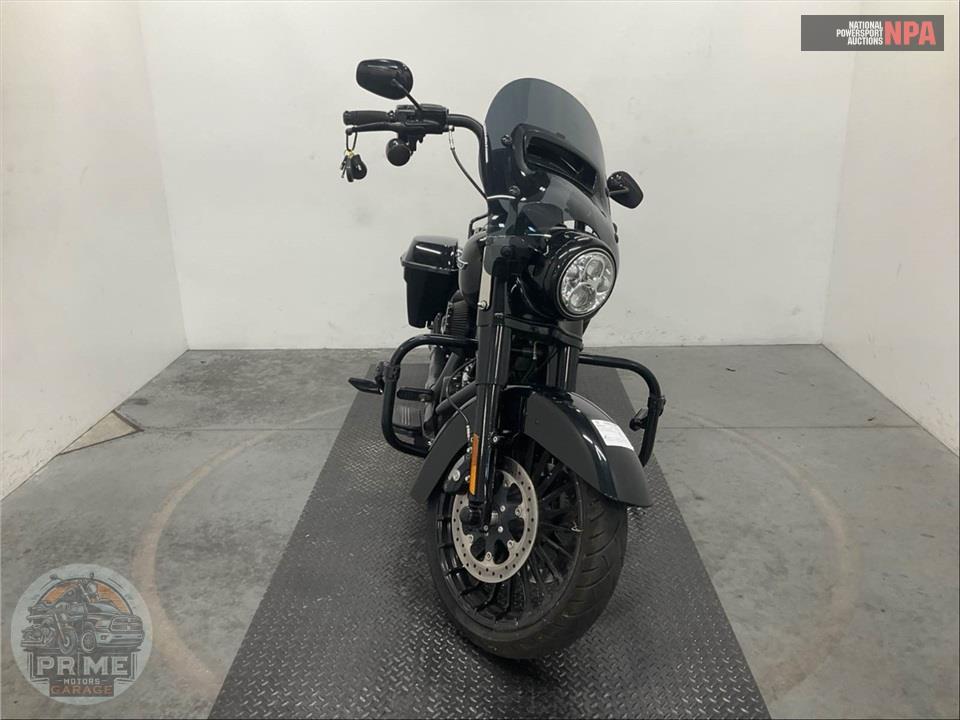 2017 Harley-Davidson FLHRXS ROAD KING SPECIAL — фото 2