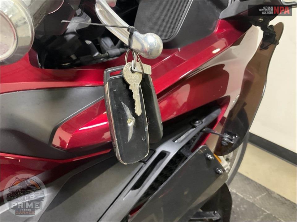 2018 Honda GL1800D GOLDWING TOUR DCT (RED) — фото 11