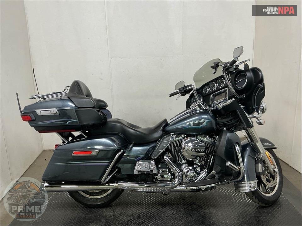 2015 Harley-Davidson FLHTCU ULTRA CLASSIC ELECTRA GLIDE — фото 1