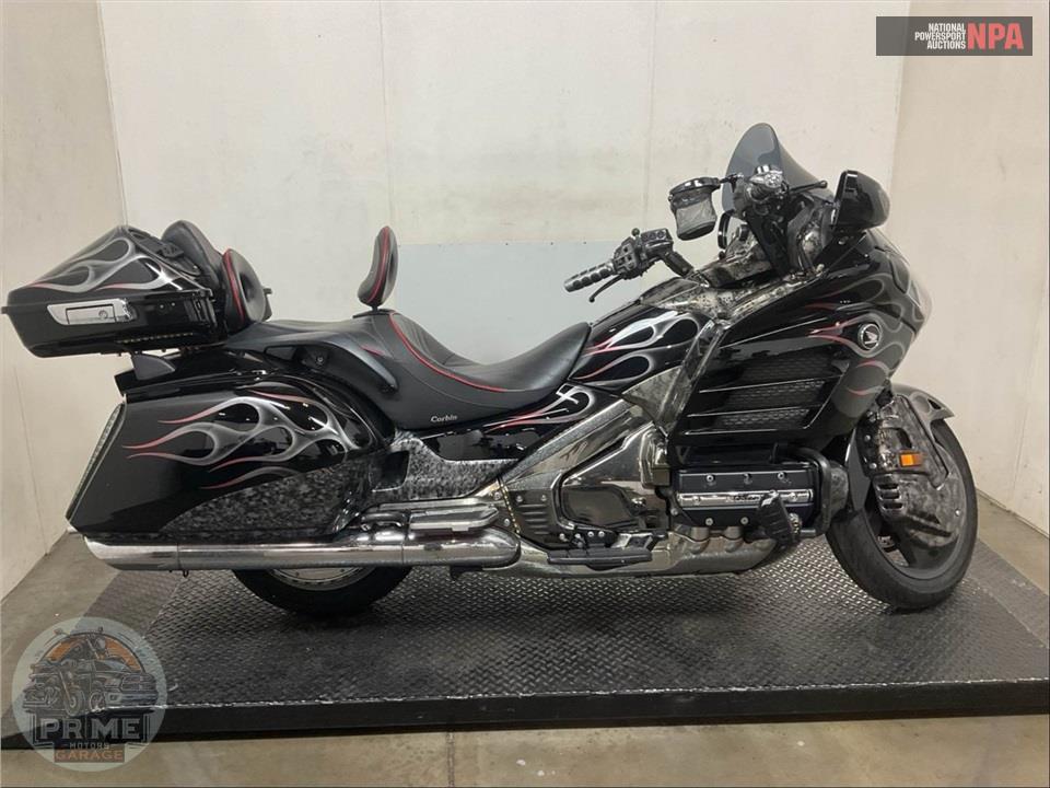 2014 Honda GL1800BDE GOLDWING F6B DELUXE — фото 1