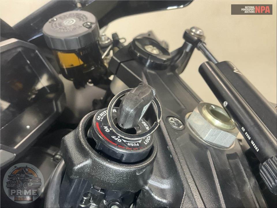 2023 Kawasaki ZX1002MPFAL NINJA ZX-10R — фото 18