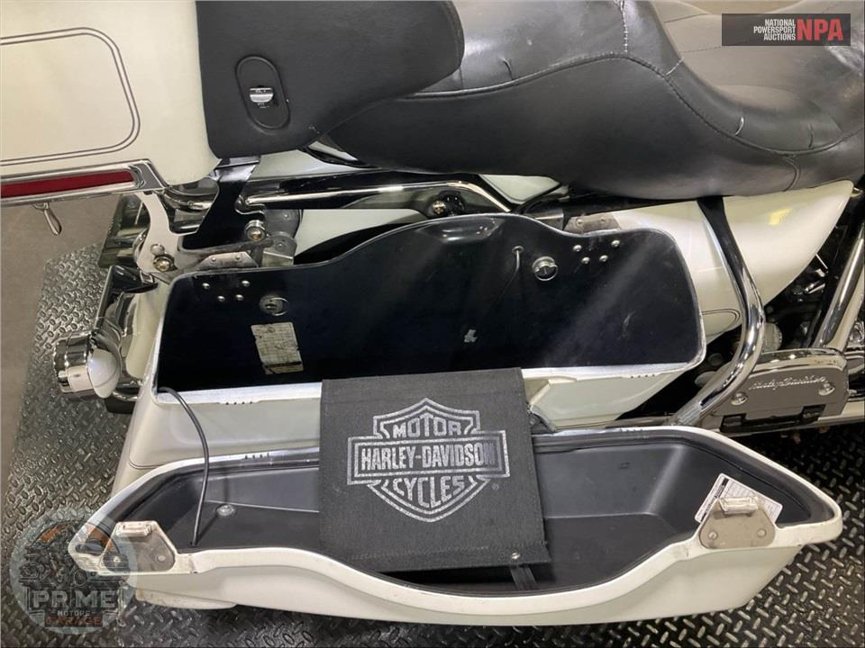 2005 Harley-Davidson FLHTCUI ULTRA CLASSIC ELECTRA GLIDE — фото 28