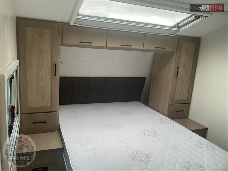 2023 Ember M-26RB - TOURING EDITION SERIES — фото 13