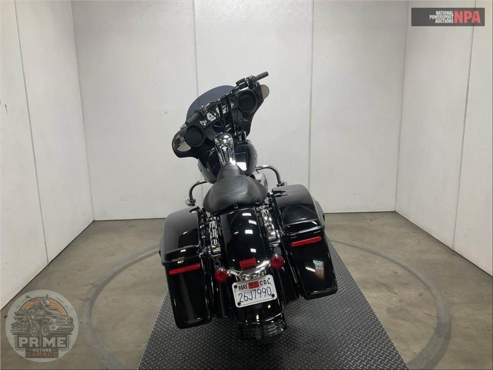 2021 Harley-Davidson FLHX STREET GLIDE — фото 4