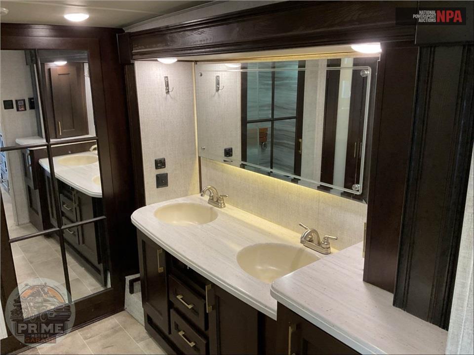 2021 Palomino By Forest River M-328RLCW - COLUMBUS C FIFTH WHEEL SERIES — фото 15