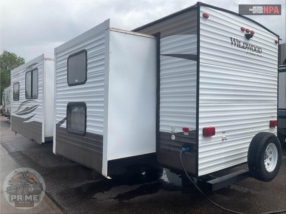 2018 Wildwood By Forest River M-31QBTS — фото 3