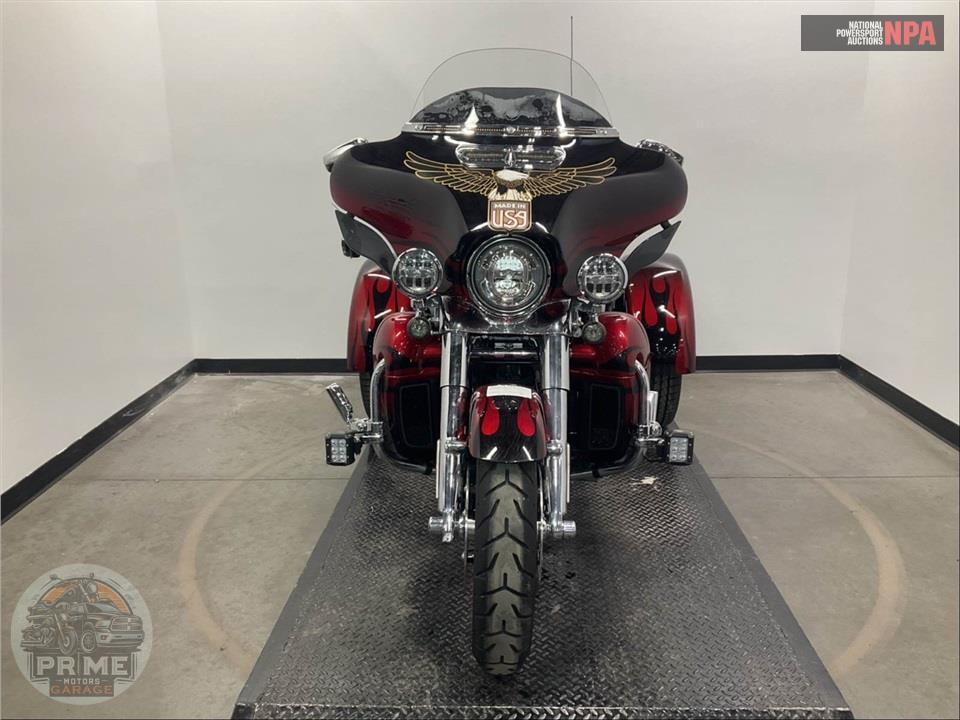 2022 Harley-Davidson FLHTCUTGSE CVO TRI GLIDE — фото 1
