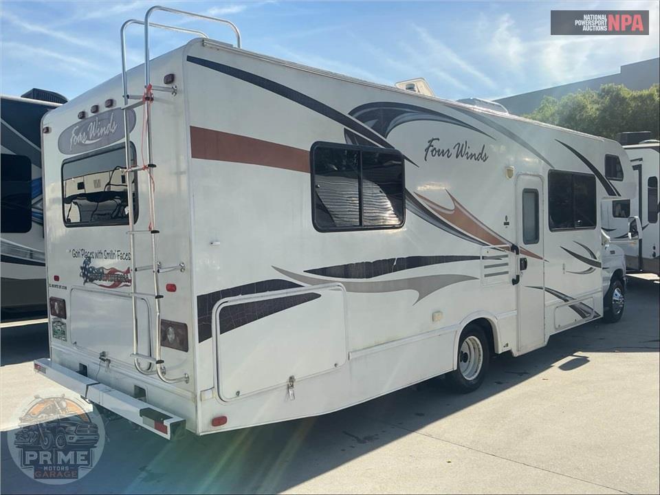 2012 Thor Motor Coach M-28A E350-V10 — фото 3