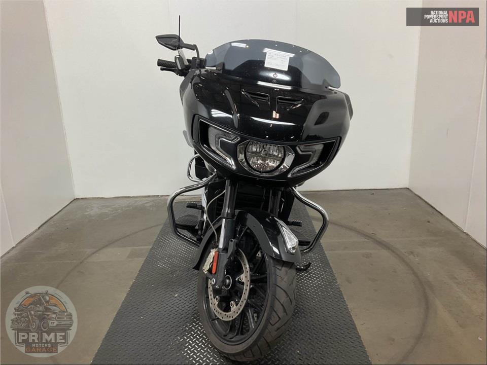 2021 Indian Motorcycle CHALLENGER (BLACK) — фото 2