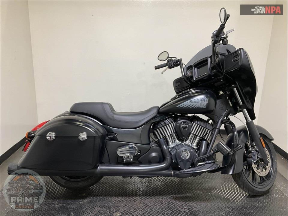 2018 Indian Motorcycle CHIEFTAIN DARK HORSE — фото 1