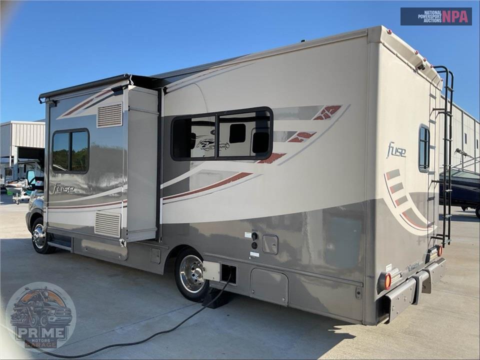 2017 Winnebago M-23A FORD - FUSE SERIES — фото 4