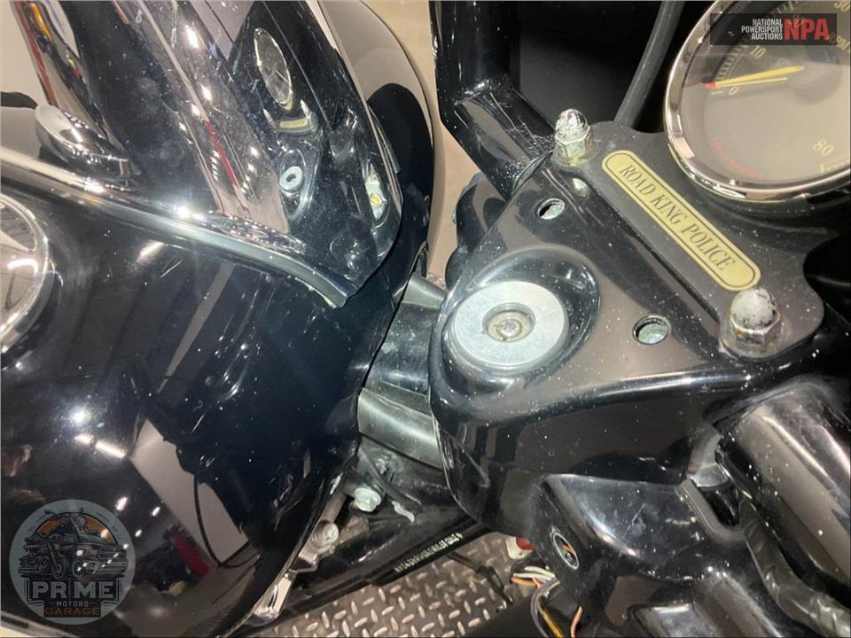 2011 Harley-Davidson FLHP POLICE ROAD KING — фото 11