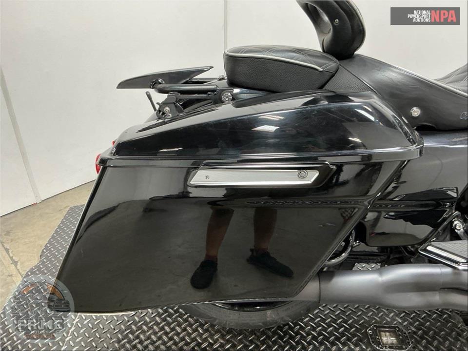 2019 Harley-Davidson FLHXS STREET GLIDE SPECIAL — фото 20