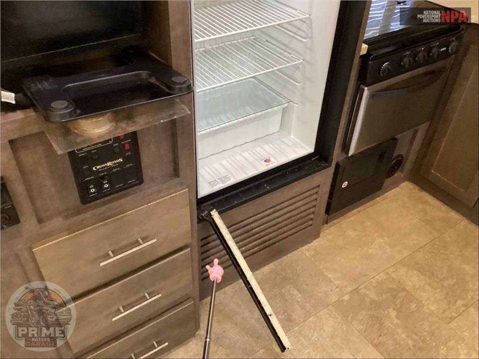 2019 Crossroads Rv M-253 RB - SUNSET TRAIL SUPER LITE SERIES — фото 19