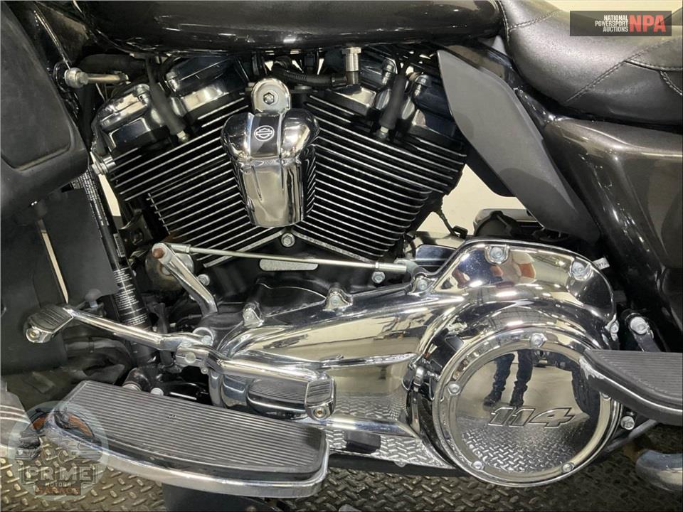 2019 Harley-Davidson FLHTCUTG TRI GLIDE ULTRA — фото 7