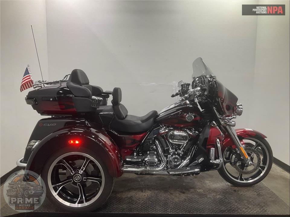2022 Harley-Davidson FLHTCUTGSE CVO TRI GLIDE — фото 1