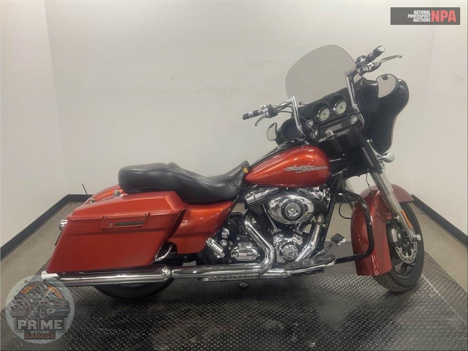 2011 Harley-Davidson FLHX STREET GLIDE — фото 1