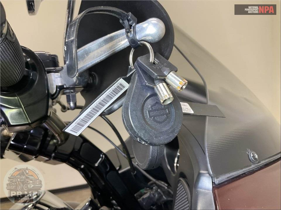 2018 Harley-Davidson FLTRX ROAD GLIDE — фото 13