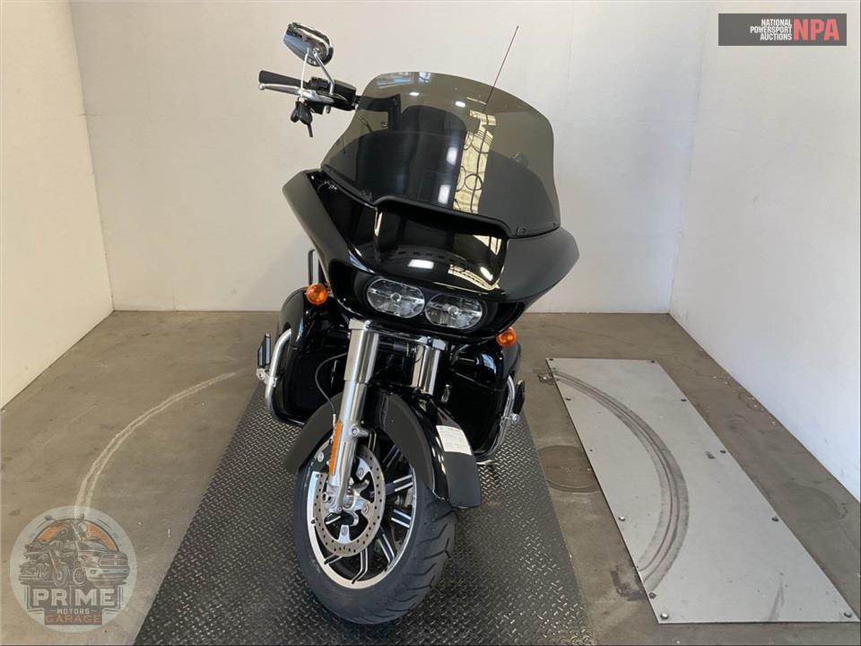 2019 Harley-Davidson FLTRU ROAD GLIDE ULTRA — фото 2