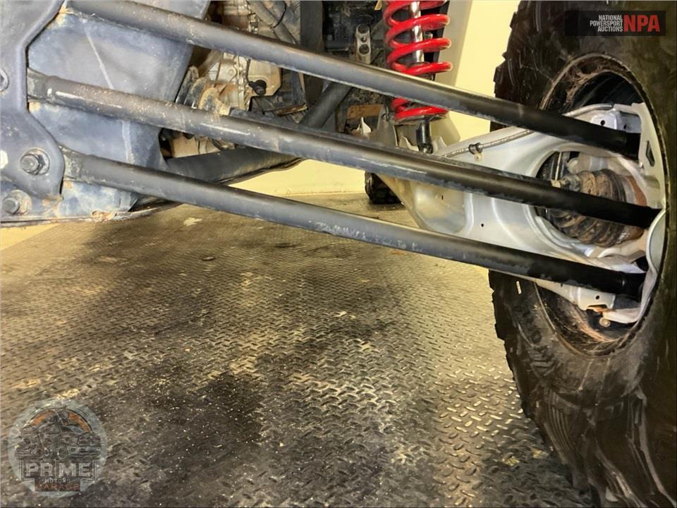 2024 Can-Am MAVERICK X3 RS TURBO (RED AND SILVER) — фото 26