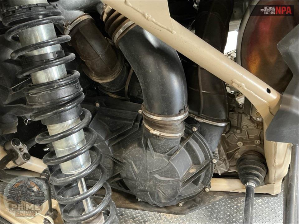 2023 Can-Am MAVERICK X3 X RC  TURBO RR 72 — фото 9