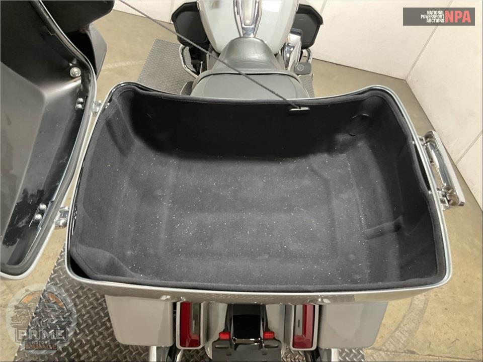 2025 Harley-Davidson FLHXU STEET GLIDE ULTRA — фото 25