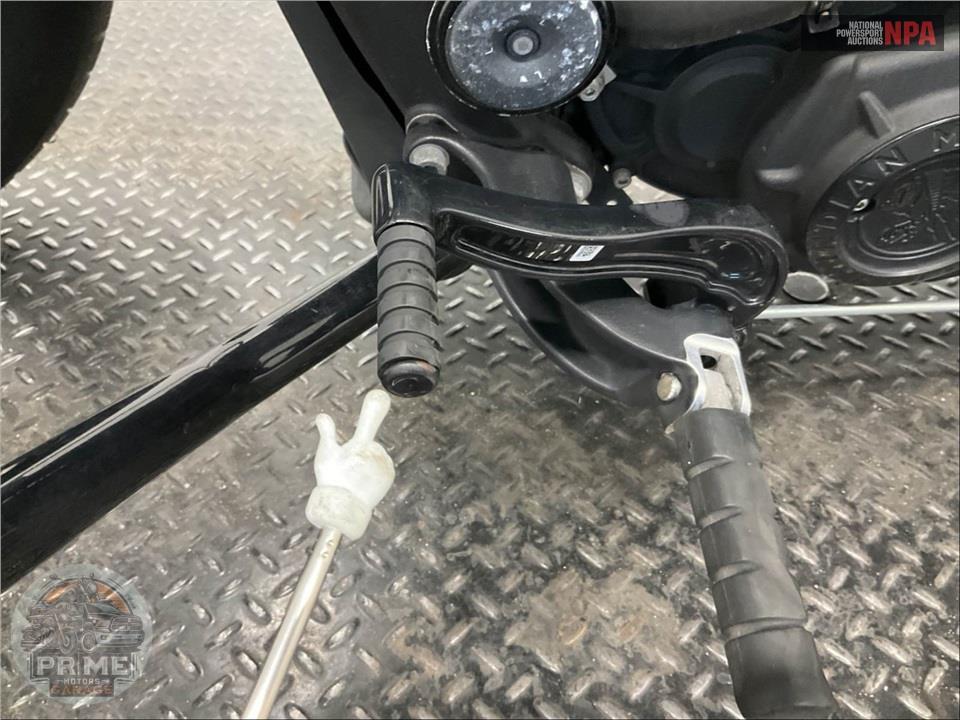 2020 Indian Motorcycle SCOUT BOBBER TWENTY ABS (THUNDER BLACK) — фото 19
