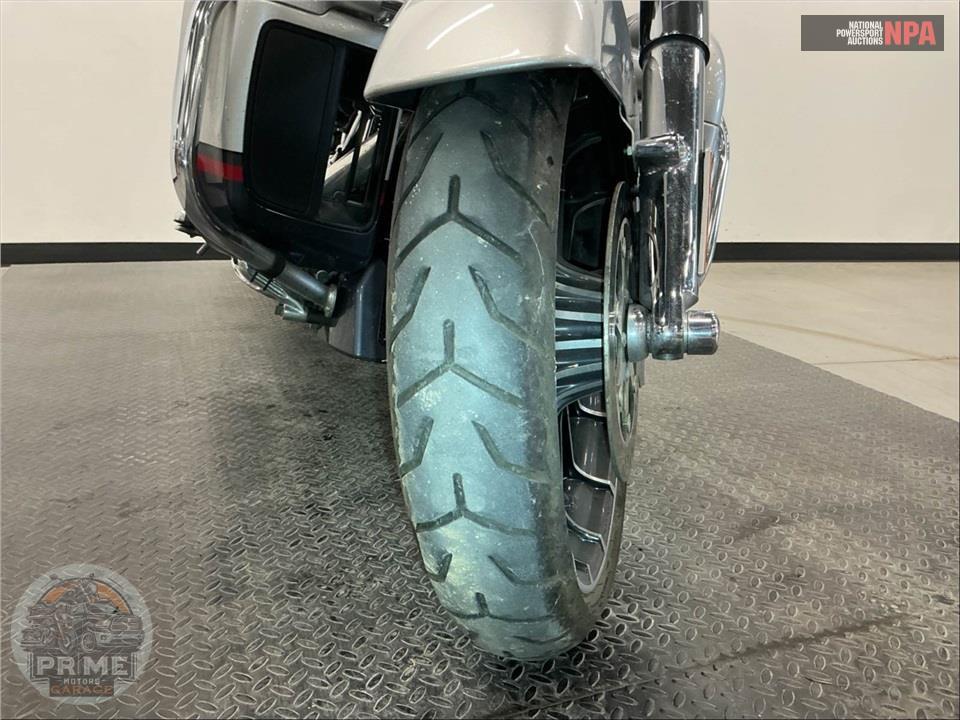 2019 Harley-Davidson FLHXSE CVO STREET GLIDE — фото 31
