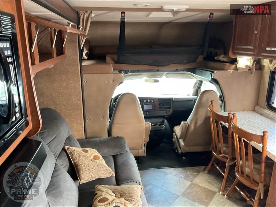 2015 Coachmen By Forest River M-280 DS CHEVROLET 4500 - LEPRECHAUN SERIES — фото 9