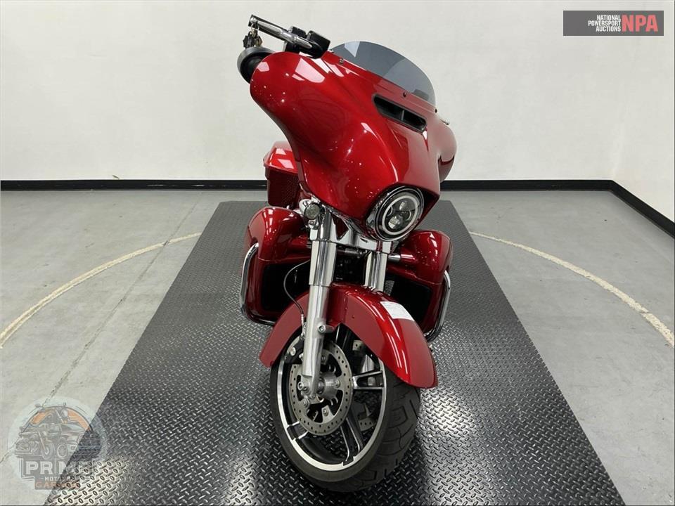 2018 Harley-Davidson FLHX STREET GLIDE — фото 2
