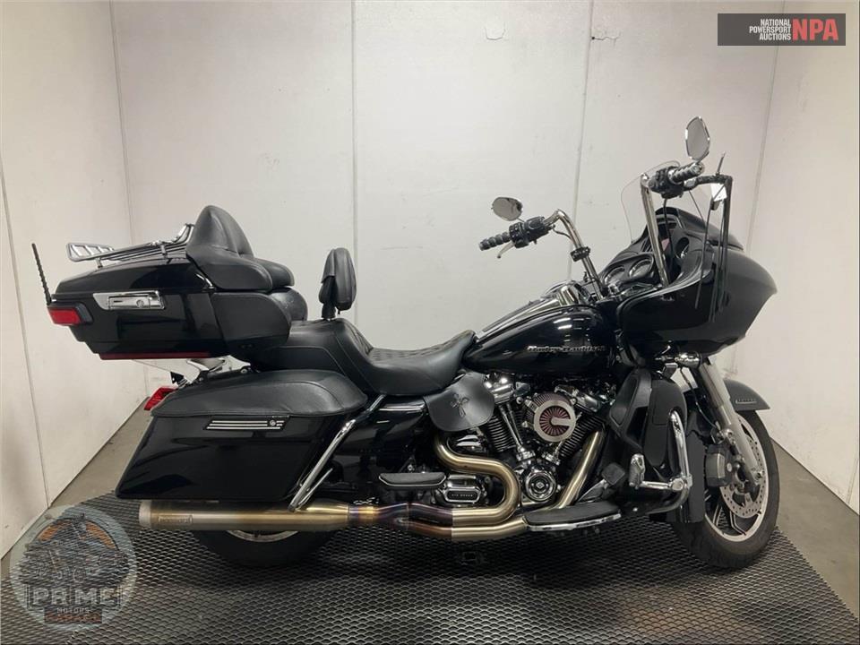 2019 Harley-Davidson FLTRU ROAD GLIDE ULTRA — фото 1