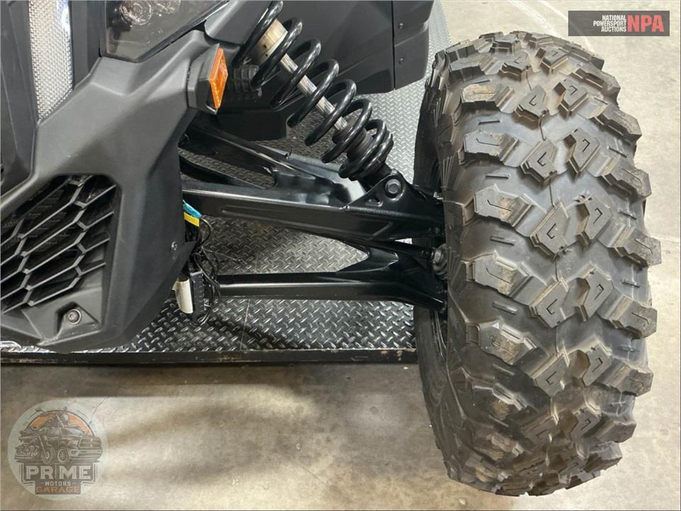 2025 Can-Am MAVERICK X3 MAX RS TURBO RR (RED & SILVER) — фото 17