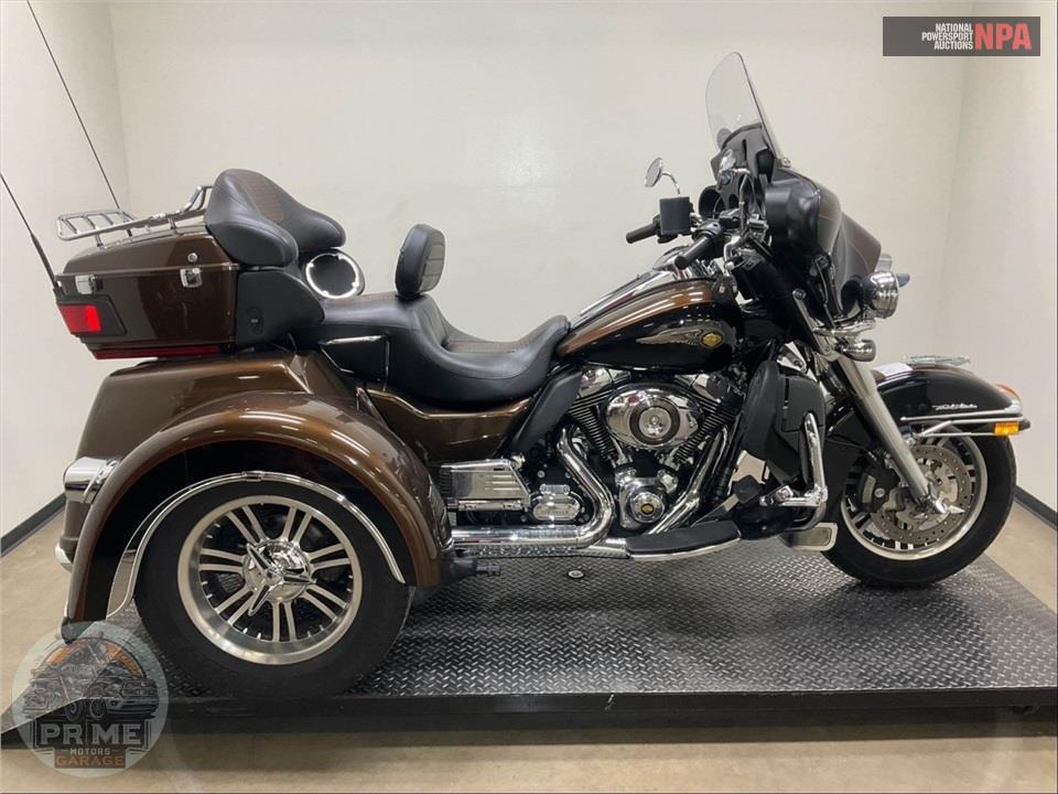 2013 Harley-Davidson FLHTCUTG TGLIDE UL CL ANN — фото 1