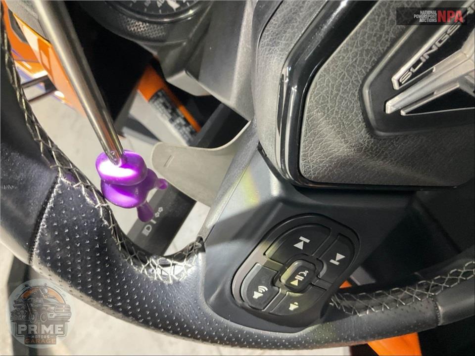 2021 Polaris SLINGSHOT R AUTODRIVE — фото 26