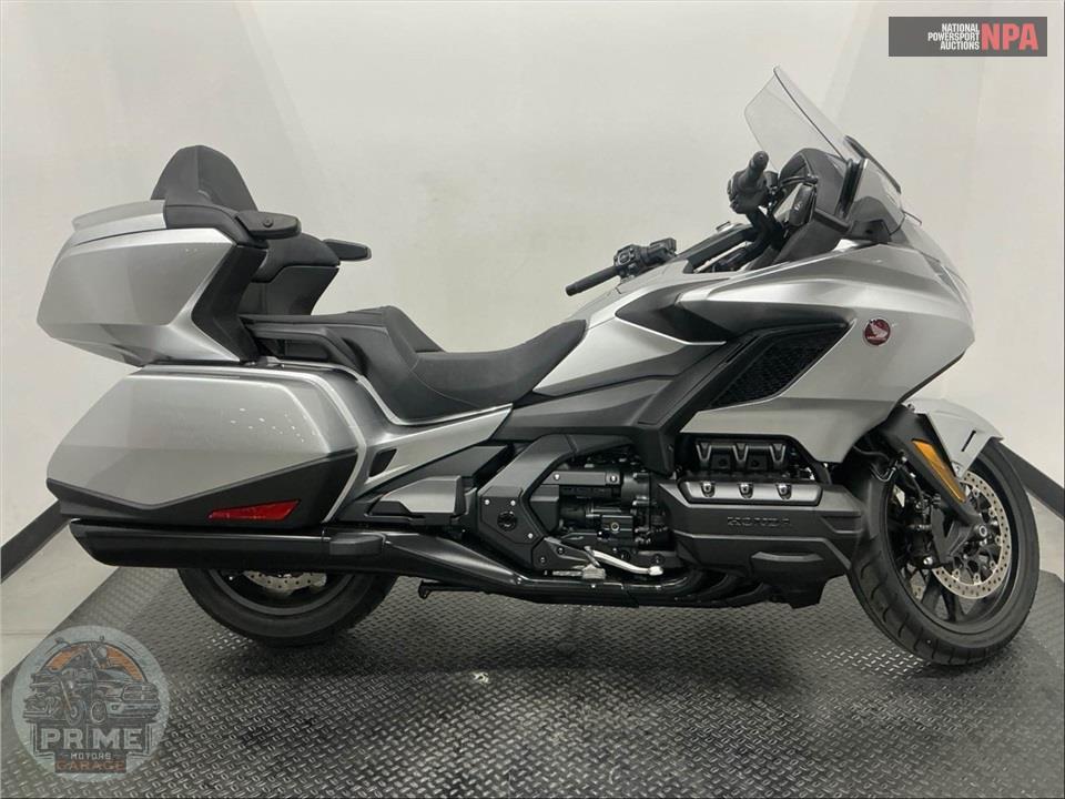 2025 Honda GL1800 GOLD WING TOUR — фото 1