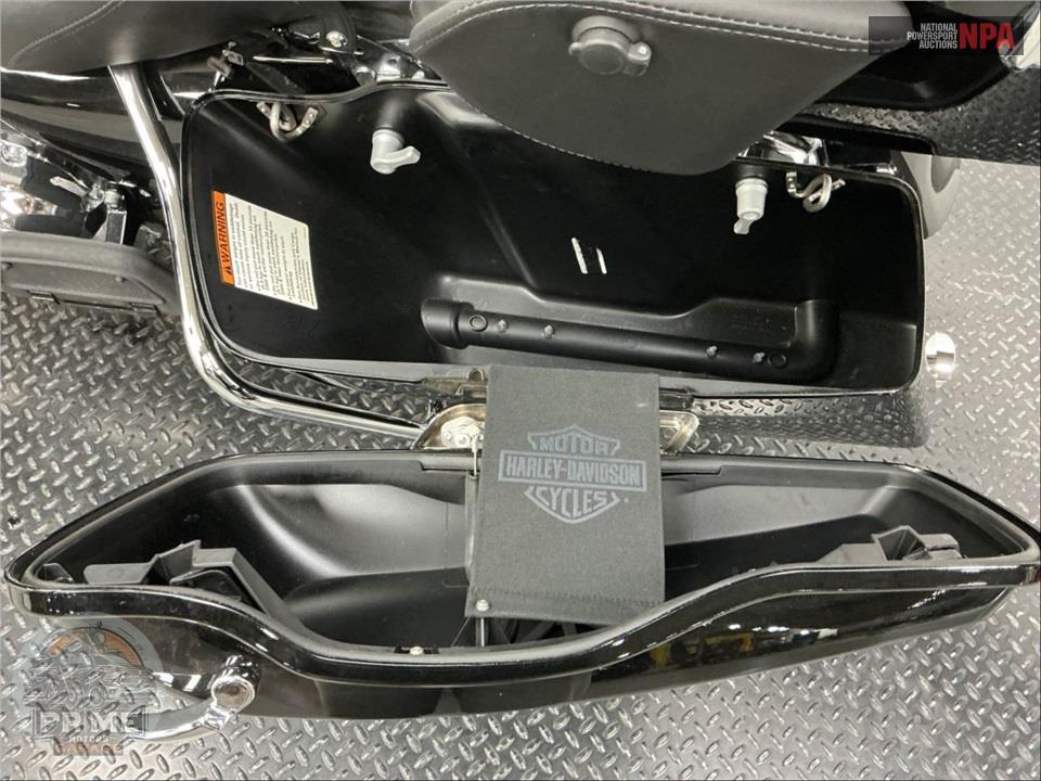 2023 Harley-Davidson FLHTK ELECTRA GLIDE ULTRA LIMITED — фото 26