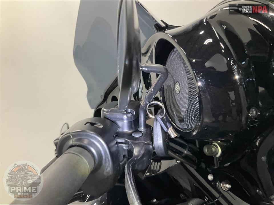 2021 Harley-Davidson FLHTK ULTRA LIMITED — фото 10